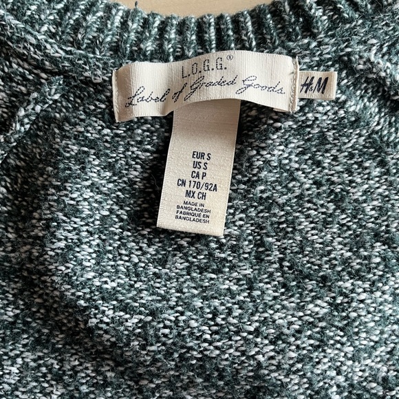 H&M Sweater - Picture 4 of 4